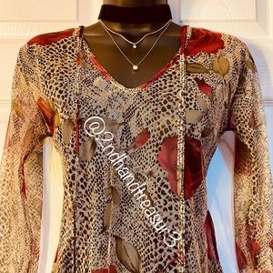 Express Worldwide brand, Size Large (runs small).